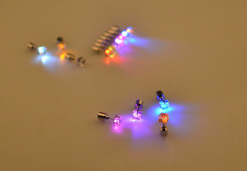 MCMFrame™ - light-up earrings